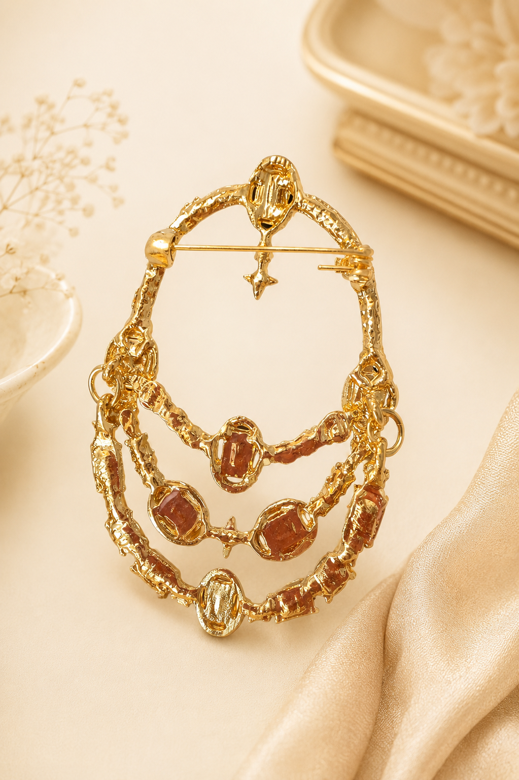Le Feston Royal- Brosche